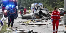 Incidente sulla Terni-Rieti, sei morti e 27 feriti: coinvolti un autobus, tre auto e un camper