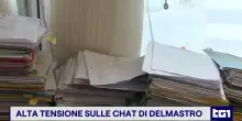 Alta tensione sulle chat di Delmastro