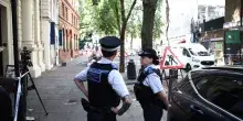 Attacco a Londra fatto a colpi di forbici, per polizia &egrave; raptus di follia: arrestata una donna