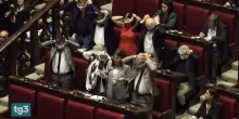 Il voto sul caso Delmastro si chiude in modo scenografico ma senza sorprese