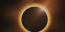 Aspettando l'eclissi di sole del 12 agosto: i consigli per vederla al meglio