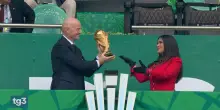 Fifa, media Gb accusano Infantino: "Fece pagare dall'Uefa la buonuscita all'amante".  Lui nega