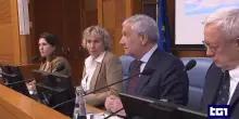 Politica divisa sullo scontro Roma-Madrid: polemiche per la sospensione Schengen