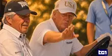 "Andr&agrave; tutto bene, va sempre tutto bene", Trump frena su Teheran: &ldquo;Solo semi-negoziati&rdquo;