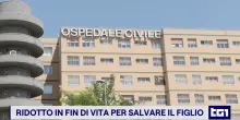 Ridotto in fin di vita per difendere il figlio