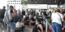 Etna, all'aeroporto di Catania &egrave; paralisi totale