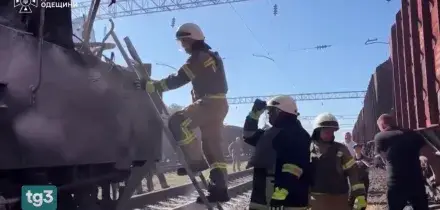 Ucraina: agguato russo su treno passeggeri. Pacifico, Putin visita le isole Curili: ira di Tokyo