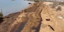 Annerite le coste dell'isola di Qeshm: &egrave; il petrolio sversato nello Stretto di Hormuz