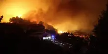 Incendio a sud di Spalato in Croazia, almeno 19 feriti, alcuni sono gravi. Un migliaio gli sfollati