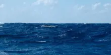 Migranti, dramma al largo della Libia: avvistati 11 corpi in mare da un aereo ong