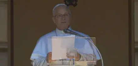 Il Papa all'Angelus di Ferragosto: "Ci sia consolazione in Terra Santa, Ucraina e Russia"