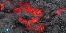 Ferragosto sull&rsquo;Etna: trekking e grande emozione per la lava in avanzamento