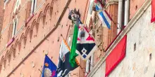 Diluvio su piazza del Campo, Palio di Siena rinviato a luned&igrave; 17 agosto