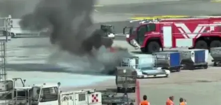 Si incendia container per i bagagli in pista a Milano Malpensa, forse per una batteria al litio