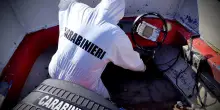 Barchino di migranti in fuga travolge 17enne in Sardegna: arrestato presunto scafista