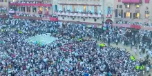 La contrada del Nicchio vince il Palio dell'Assunta, trionfa Tittia che cade all'arrivo