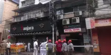 In fiamme un albergo a Calcutta: almeno 9 i morti. Evacuate circa 80 persone