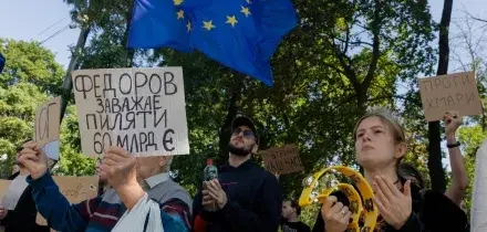 Corruzione, Zelensky licenzia la n.2 dello staff. Il Parlamento di Kiev approva Khamara alla Difesa