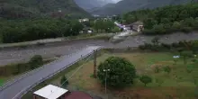 Maltempo, ponte crolla a Sonico. Chiusa la SS42: immagini dal drone
