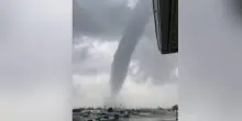 New York, la tromba marina diventa un tornado: le immagini del grande vortice a Long Island