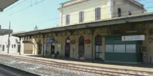 Squinzano, 17enne muore investita da un treno