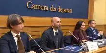 Partiti divisi su migranti ed economia: scontro tra maggioranza e opposizione