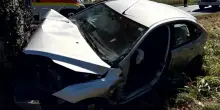 Si schianta auto condotta dal pap&agrave;: muore 11enne, grave la sorella