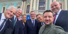 Il doppio fronte di Zelensky: "Niente elezioni, sarebbero uno tsunami"