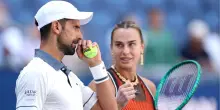 Djokovic e Sabalenka, i due fuoriclasse eliminati nel primo turno del doppio misto
