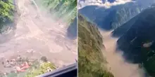 Nepal, un fiume di fango riempie la valle: le impressionanti immagini dall&rsquo;elicottero