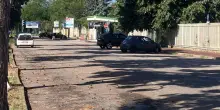 Trovato morto in un parcheggio, uomo ucciso a colpi di pistola