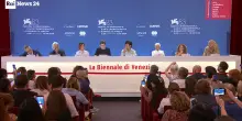 Nanni Moretti torna a Venezia dopo 37 anni: l&rsquo;ovazione in sala stampa lo commuove