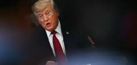 Trump: "&Egrave; ora di rinominare un oceano, l'Atlantico o il Pacifico si potrebbero chiamare Trump Ocean"