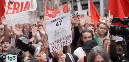 Spagna, il Congresso boccia i decreti anti emergenza casa: ipotesi voto anticipato