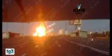 Kiev, raid russo sul Ponte Nord: sfiorata la strage. Droni su Moldavia e cieli baltici