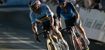 Remco Evenepoel fa piangere l&rsquo;Italia. Battuto Ciccone allo sprint, terzo Scaroni
