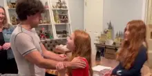 Karl Deisseroth annuncia la vittoria del Nobel ai figli: la gioia &egrave; incontenibile