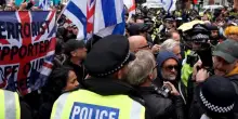 Londra, studenti pro-Pal contestati da contromanifestazione