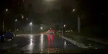 Pioggia a catinelle, il camera car a Bologna del maltempo, pioggia al centro e nord Italia