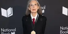 Chi &egrave; la scrittrice canadese Anne Carson che ha vinto il premio Nobel per la Letteratura 2026