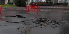 Maltempo in Campania, sprofonda strada ad Afragola