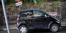 Aggressioni con la minicar a Roma, verifiche sulla denuncia di un'auto uguale rubata