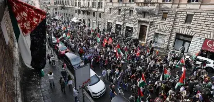 Studenti in piazza per Gaza, cortei in tutta Europa. A Roma raduno nazionale &ldquo;La fine del genocidio&rdquo;