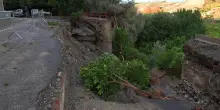 Nubifragio a Melito di Porto Salvo, cede la strada a contrada Prunella