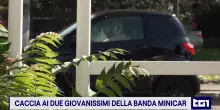 Caccia agli aggressori della minicar, al vaglio una grande mole di immagini