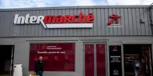 Attacco hacker senza precedenti ai supermercati francesi: centinaia di frigoriferi fuori uso