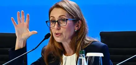 Fmi: economia globale resiliente, ma pesano guerre, debito e inflazione
