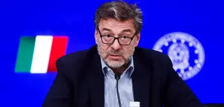 Il ministro Giorgetti: "Complicato programmare a tre anni in situazioni di grande turbolenza"