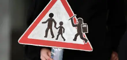 Francia, oggi nuova giornata di mobilitazione: timore per gli scontri