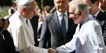 In corso al Policlinico Gemelli l'intervento al Papa